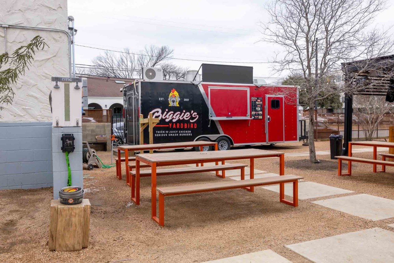 Chalmers food truck: Biggie's Yardbird