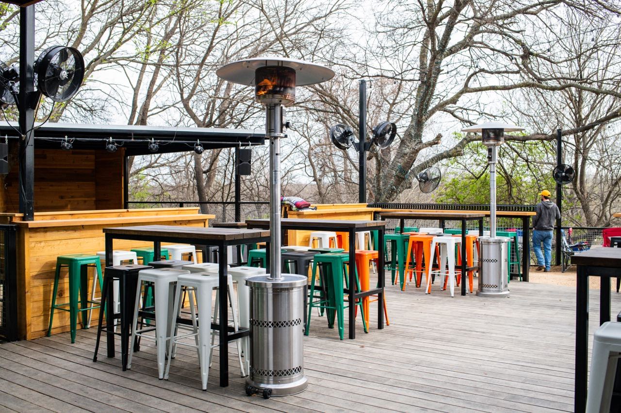 Dainty Dillo upper patio
