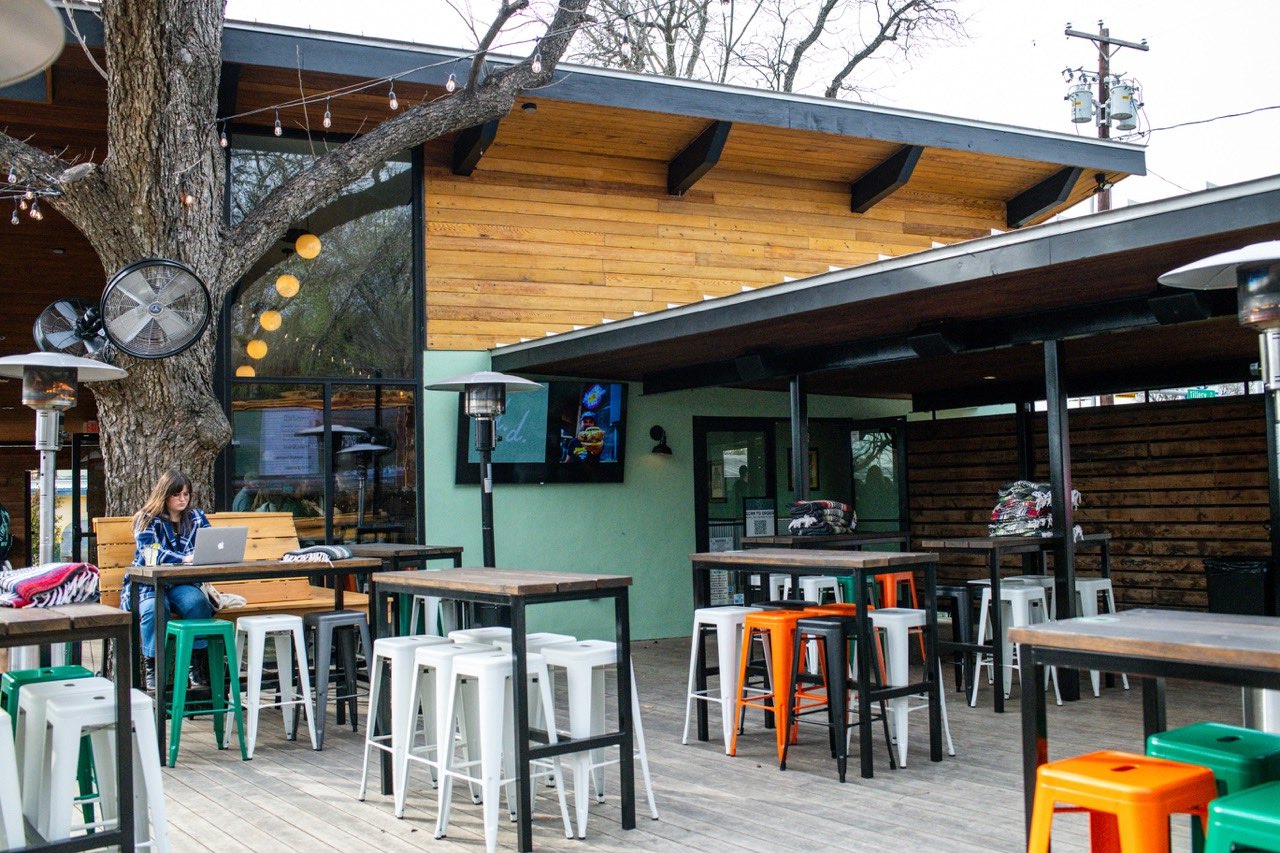 Dainty Dillo upper patio and TVs