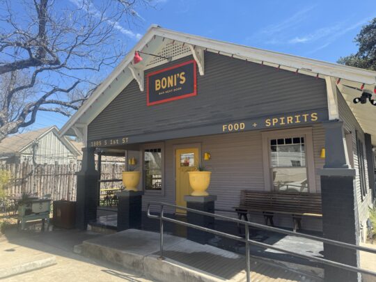 Boni’s Bar Next Door